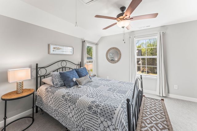 384 Evans Dr, Tullahoma, TN 37388