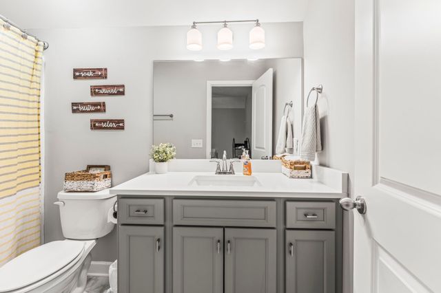 384 Evans Dr, Tullahoma, TN 37388