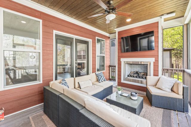 384 Evans Dr, Tullahoma, TN 37388