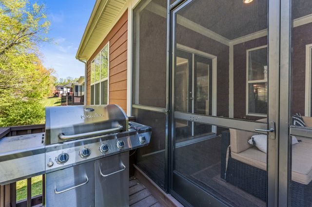 384 Evans Dr, Tullahoma, TN 37388