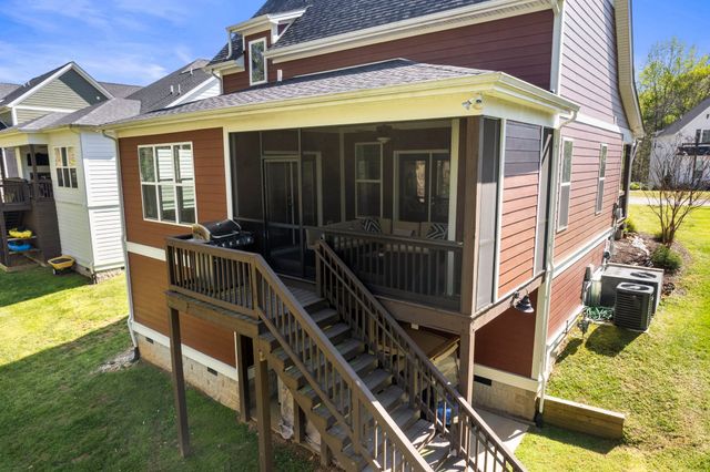 384 Evans Dr, Tullahoma, TN 37388