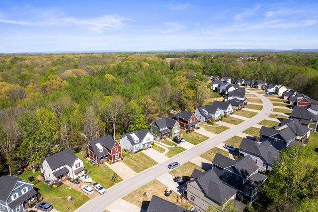 384 Evans Dr, Tullahoma, TN 37388