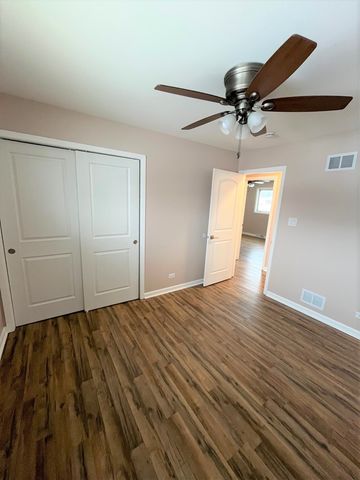 525 S Cherry Street, Itasca, IL 60143