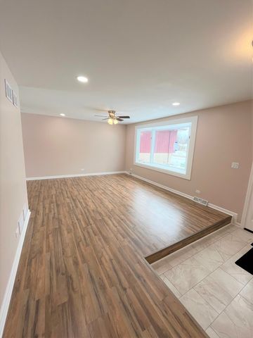 525 S Cherry Street, Itasca, IL 60143