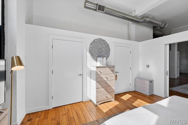 4242 Laclede Avenue 102, St Louis, MO 63108