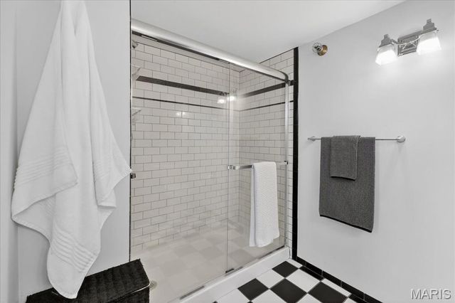 4242 Laclede Avenue 102, St Louis, MO 63108