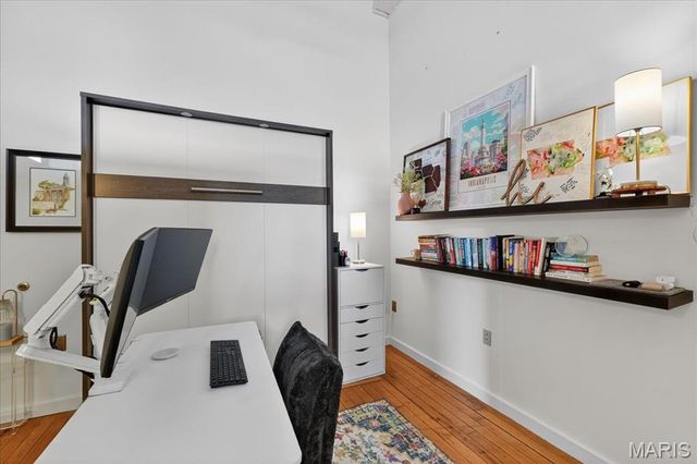 4242 Laclede Avenue 102, St Louis, MO 63108