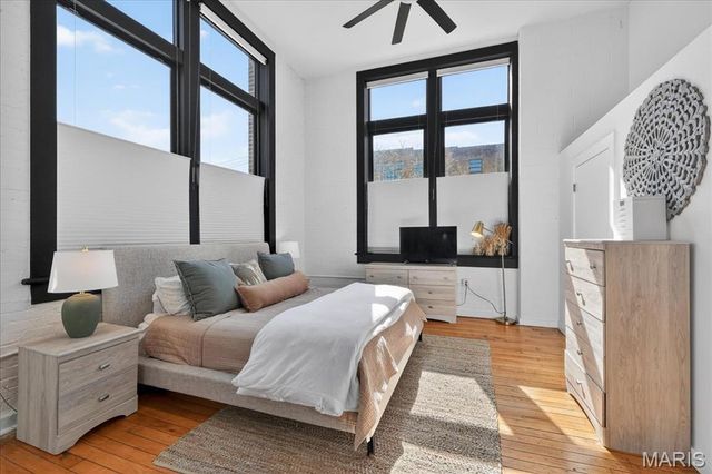 4242 Laclede Avenue 102, St Louis, MO 63108