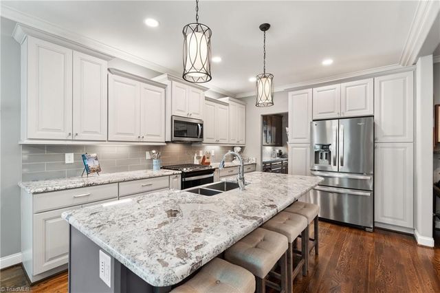 5690 Lauren Acres Court, Winston-salem, NC 27103