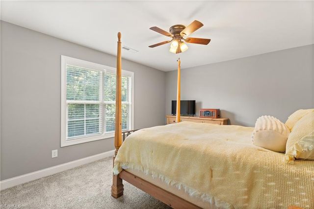 5690 Lauren Acres Court, Winston-salem, NC 27103