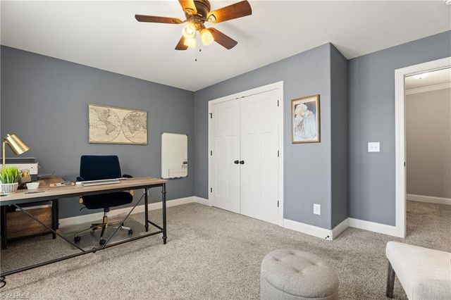 5690 Lauren Acres Court, Winston-salem, NC 27103