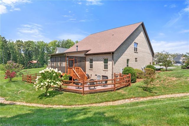 5690 Lauren Acres Court, Winston-salem, NC 27103