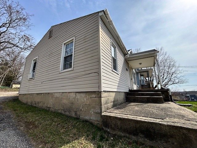 155 Fernwood Avenue, Barberton, OH 44203