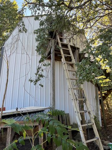 300 Rose Hill Road, Blooming Grove, TX 76626