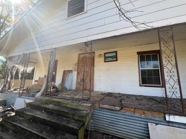 300 Rose Hill Road, Blooming Grove, TX 76626