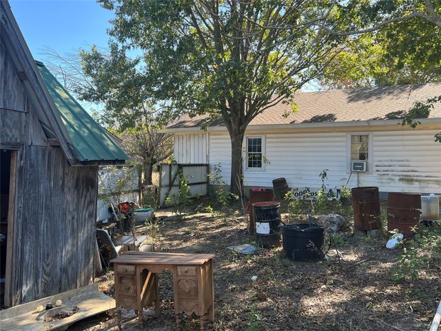 300 Rose Hill Road, Blooming Grove, TX 76626