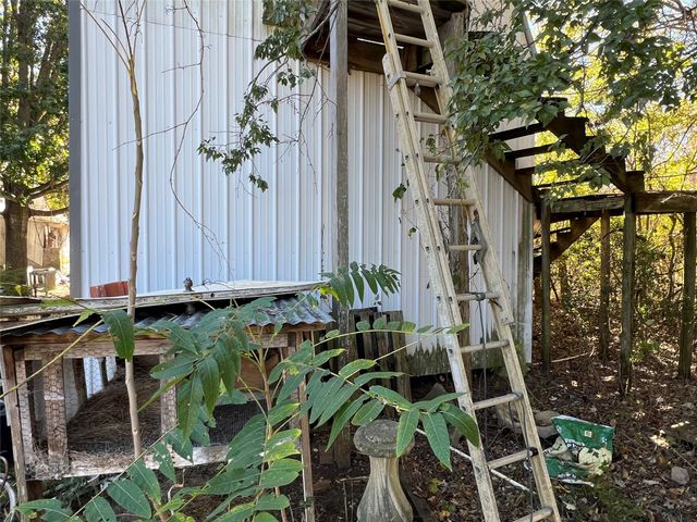 300 Rose Hill Road, Blooming Grove, TX 76626