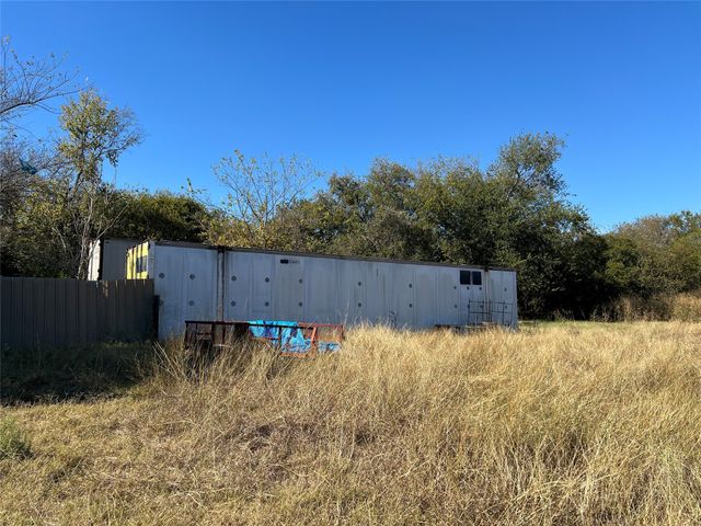 300 Rose Hill Road, Blooming Grove, TX 76626