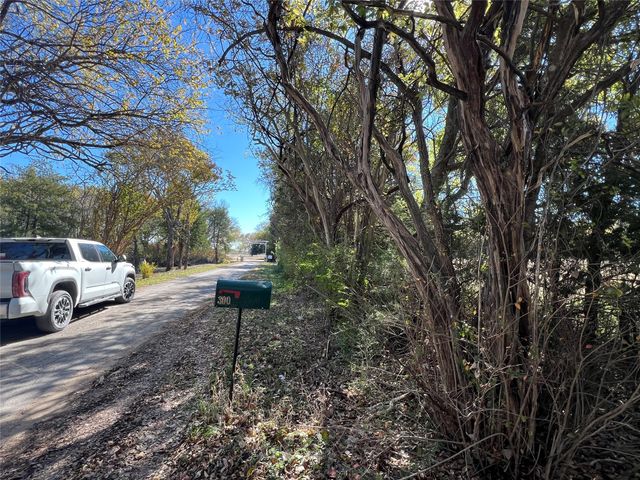 300 Rose Hill Road, Blooming Grove, TX 76626