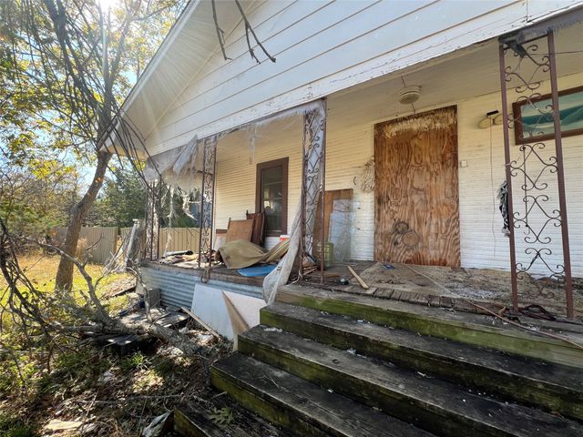 300 Rose Hill Road, Blooming Grove, TX 76626