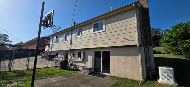 4131 Guernsey LN NW, Roanoke, VA 24017
