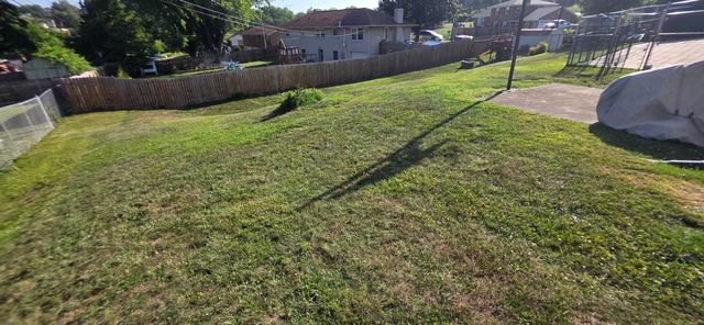 4131 Guernsey LN NW, Roanoke, VA 24017