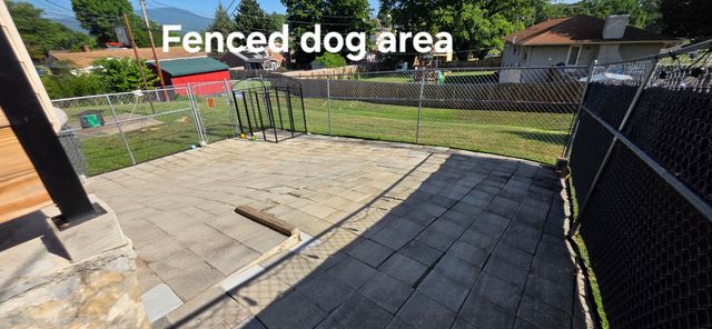 4131 Guernsey LN NW, Roanoke, VA 24017