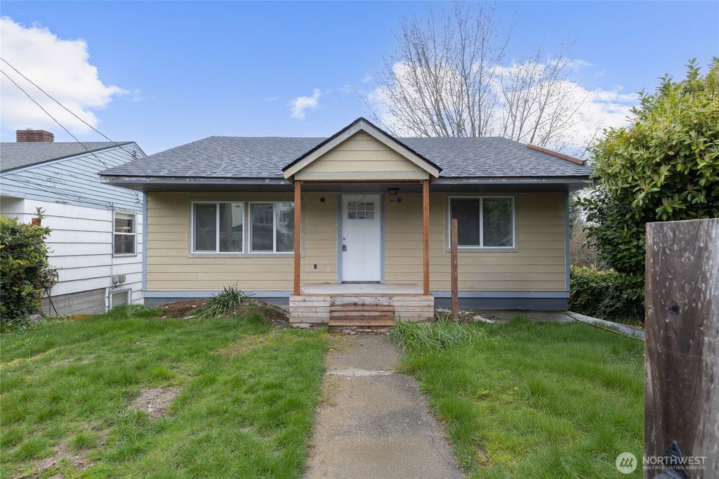 5752 NE 62nd Street, Seattle, WA 98115
