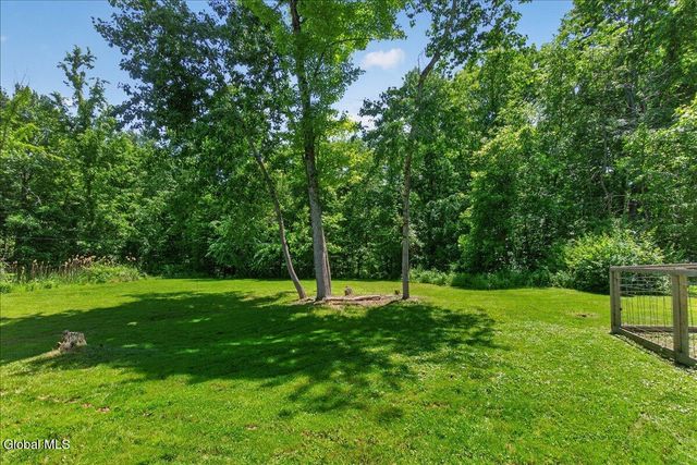 131 Calhoun Drive, Schaghticoke, NY 12182