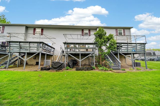 1146 APPLETREE Lane, Erie, PA 16509