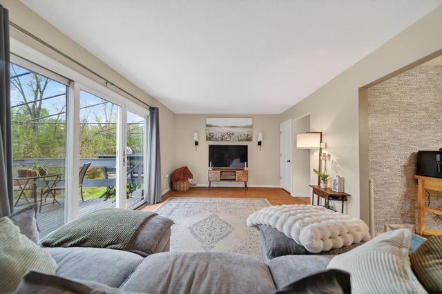 1146 APPLETREE Lane, Erie, PA 16509