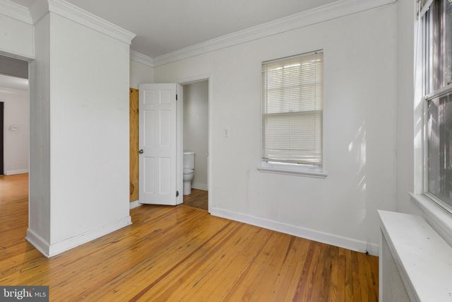 629 E MAIN ST, Moorestown, NJ 08057