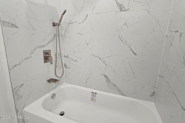 93 Paradise Boulevard, Toms River, NJ 08757