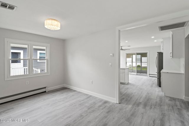 93 Paradise Boulevard, Toms River, NJ 08757