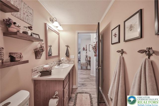 1242 Blue Mountain Circle Lot 29, Ross Twp, PA 18353