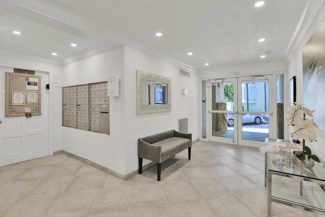 1069 Hillsboro Mile 401, Hillsboro Beach, FL 33062