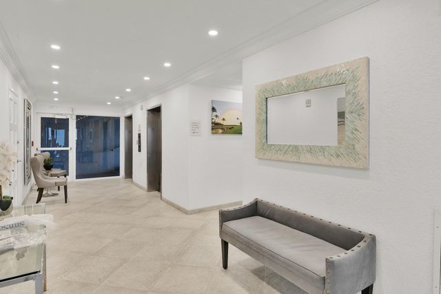 1069 Hillsboro Mile 401, Hillsboro Beach, FL 33062