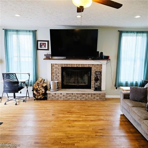 262 Stanmary Drive, Berea, OH 44017