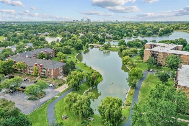 700 Wellington Avenue 409, Elk Grove Village, IL 60007
