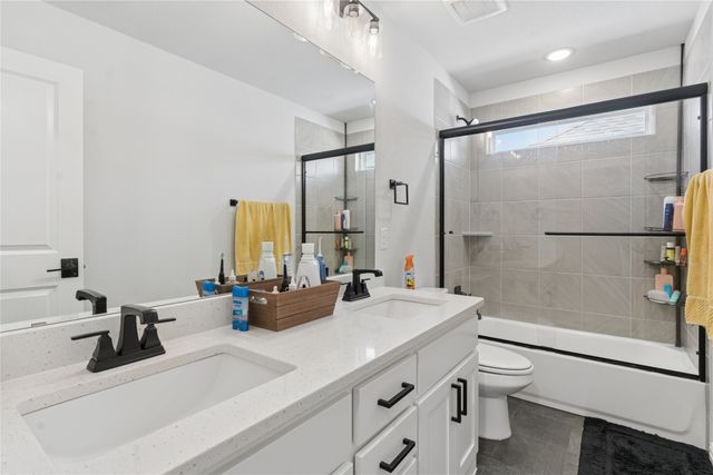 3613 Damsel Mackenzie Street, Lewisville, TX 75056