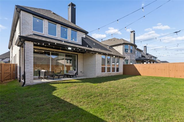 3613 Damsel Mackenzie Street, Lewisville, TX 75056