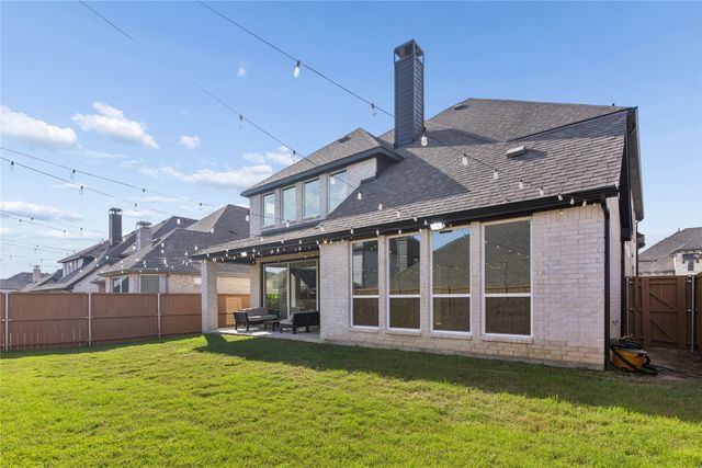 3613 Damsel Mackenzie Street, Lewisville, TX 75056