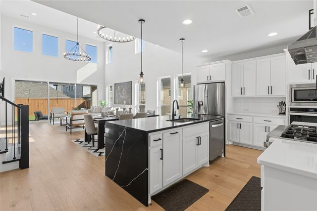 3613 Damsel Mackenzie Street, Lewisville, TX 75056