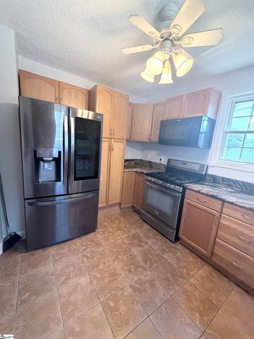 16 Rutledge Avenue, Greenville, SC 29617