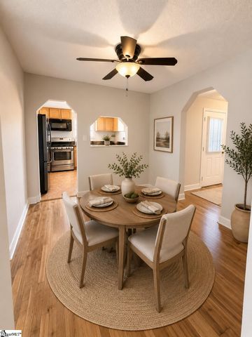 16 Rutledge Avenue, Greenville, SC 29617