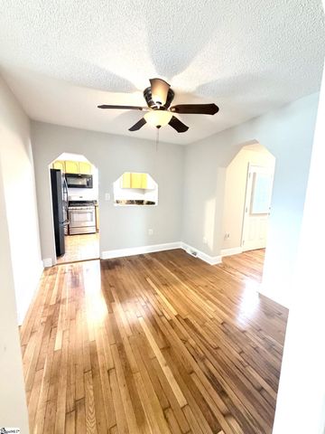 16 Rutledge Avenue, Greenville, SC 29617