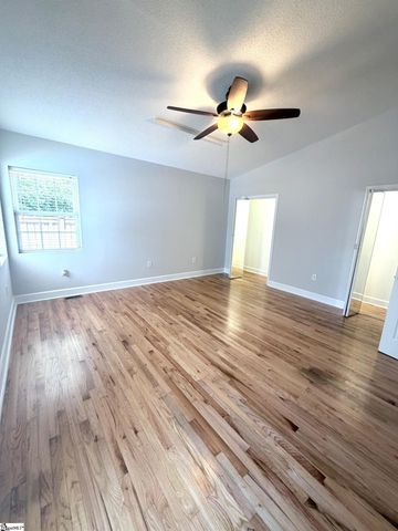16 Rutledge Avenue, Greenville, SC 29617