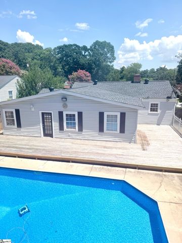 16 Rutledge Avenue, Greenville, SC 29617