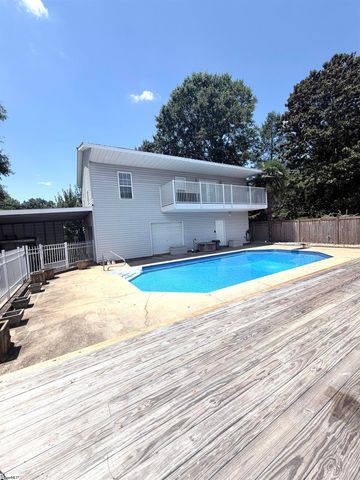 16 Rutledge Avenue, Greenville, SC 29617