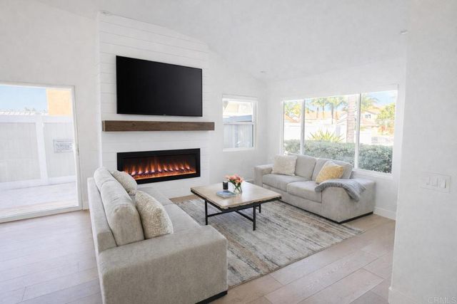 241 Richard Court, Oceanside, CA 92056